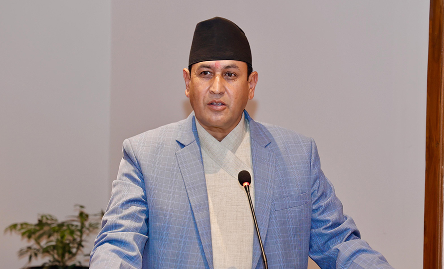 कुलिङ पिरियड प्रकरण : रामहरि खतिवडाले दिए राज्य व्यवस्था समिति सभापतिबाट राजीनामा